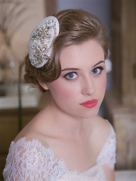 20 Perfect Bridal Hair Accessories For The 1950s Loving Bride Bridal