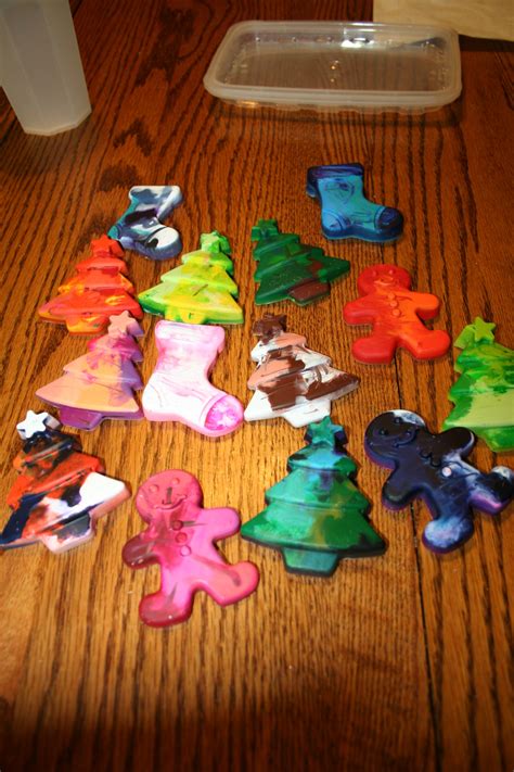 See more ideas about cake mold, silicone molds, cake molds silicone. Super cute Christmas crayons. Melted down from old crayons ...