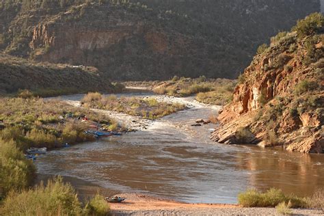 Rafting The Salt River In Arizona Mountainzone