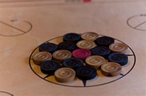 Download this exciting board game now. Carrom - Wikiwand