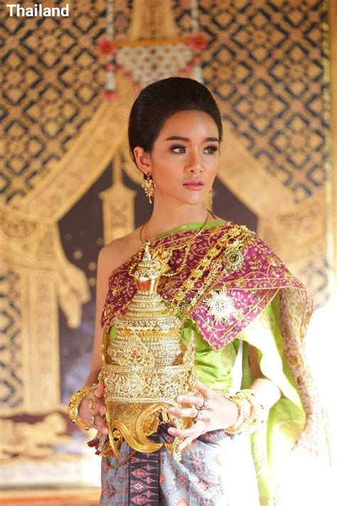 thai traditional costume 🇹🇭 ชุด วัฒนธรรม ไทย