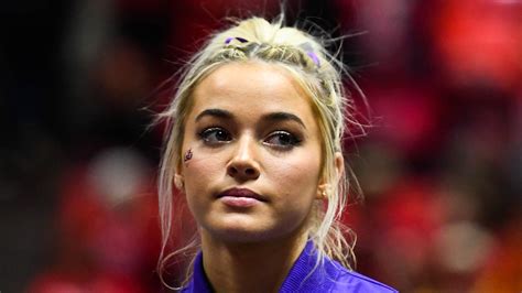 Lsu Gymnast Olivia Dunne Sizzles In Revealing Bikini As She Makes Si Swimsuit Debut Seemorenews