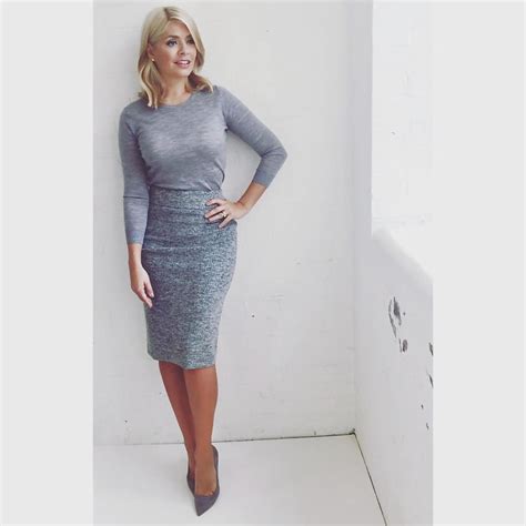 Holly Willoughby Fantastic Blonde Milf Tv Presenter Photo 205 245