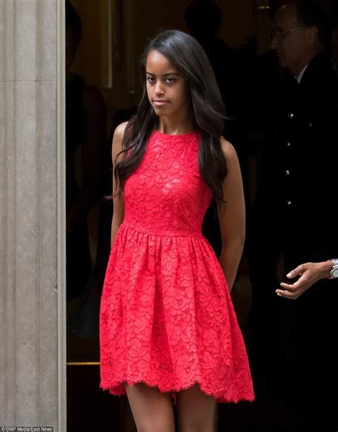 malia obama znalazła pracę na wakacje