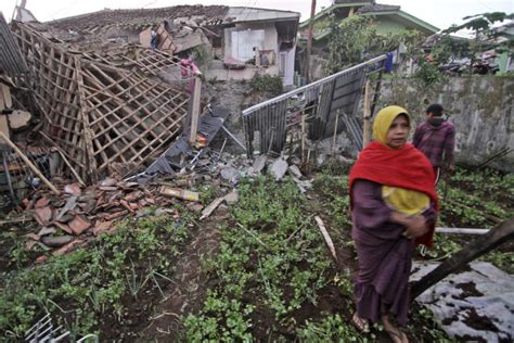 Strong Offshore Earthquake Hits Eastern Indonesia