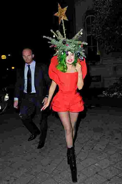 Découvrez Les 17 Tenues Les Plus Extravagantes Portées Par Lady Gaga