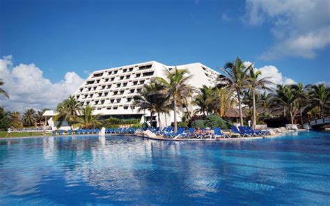 Visitamos Hotel Oasis En Cancún