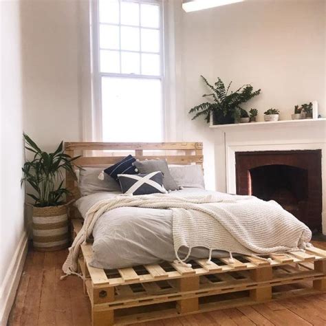 Your boring and dull bedroom can be turned into a stunning and gorgeous one with only these pallet bed ideas. 37 Affordable Pallet Bed Ideas That Instantly Elevate Your ...
