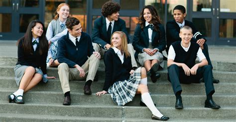 10 Great Ways To Accessorize A Strict School Uniform