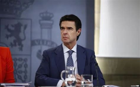 José Manuel Soria Dimite Como Ministro De Industria Por Los Papeles De