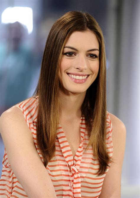 Anne jacqueline hathaway was born in brooklyn, new york, to kate mccauley hathaway, an actress, and gerald t. Anne Hathaway | Spider-Man Films Wiki | FANDOM powered by Wikia