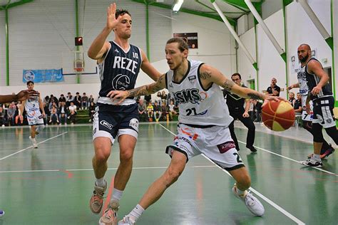 Basket Ball Nationale Masculine Lesms A Souffert Mais Poursuit Sa