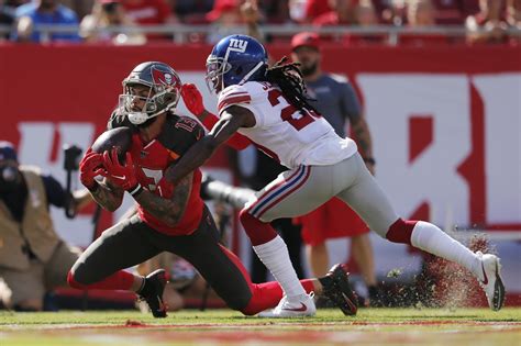 When it comes to making nfl picks most pro football handicappers & sports betting experts get stuffed at the goal line, because they use nfl gambling info & nfl betting stats already factored into las vegas pro football lines when determining their nfl football picks & predictions each week. Buccaneers vs Giants Week 8 Betting Predictions | 2020 NFL ...