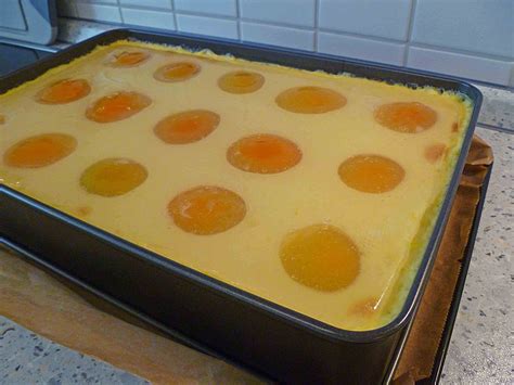 Frost the smoothed cake as evenly, and smoothly, as possible. Spiegeleierkuchen (Rezept mit Bild) von cldhntr | Chefkoch.de