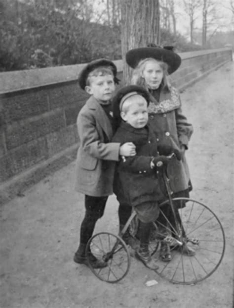 Manhattan Three Children Along Central Park Dated 1903 Photographer