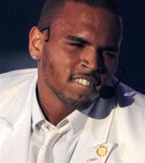 Chris Brown Grammy Awards 2012 Singer Confirmed To Perform