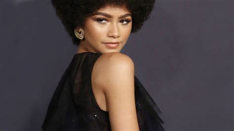 Zendaya Transforms With A Scene Stealing Afro On The Red Carpet Vogue