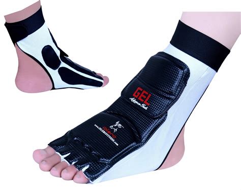 Islero Taekwondo Foot Protector Guard Karate Gloves Mma Pads Socks