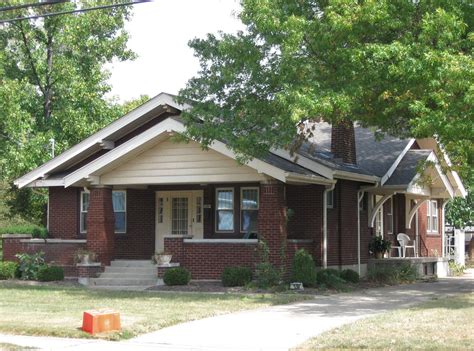 Everyone Is Obsesed With These 16 American Craftsman Bungalow Design