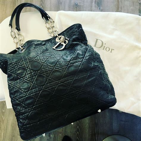 Oh Lady!! Lady Dior bag in 2020 | Lady dior, Lady dior bag, Consignment boutique