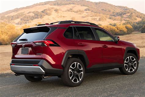 2020 Toyota Rav4 Vs 2020 Jeep Cherokee Which Is Better Autotrader
