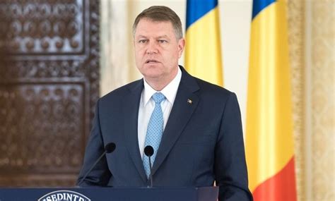 Cascadoria de pr cu împădurirea a președintelui klaus iohannis a fost ținta amuzamentului pe internet în ultimele ore, iar internenauții au fost, din nou, extrem de creativivi. Klaus Iohannis Funny / Frenezie Pe Facebook DupÄƒ ApariÈ ...