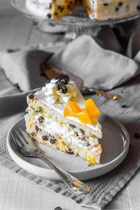 Maybe you would like to learn more about one of these? Pfirsich Quark Torte mit Schokostückchen - Ahalni Sweet ...