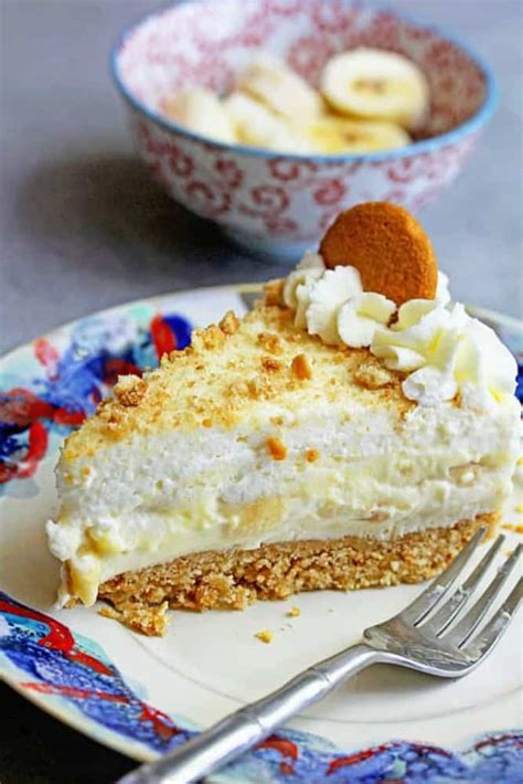 Lemon meringue pie banoffee pie cream pie custard, sugar, cream, baked goods png. Cheap Easy Icebox Cake Recipes - 4 Hats and Frugal