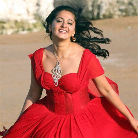 Actress Anushka Shetty Unseen Hot And Spicy Glamorous Pictures