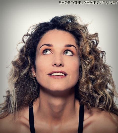The Different Curly Hairstyles For Women Over 40