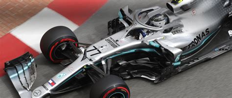 Fiaformula2 formula2 greatbritain race silverstone гонка 2021. Die Aufhängung an einem Formel 1-Auto