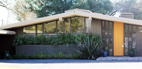 Amazing Open Wide Glass Exterior Landscaping As Mid Century Modern