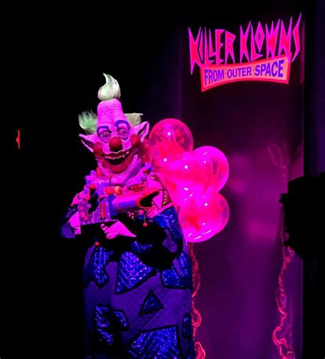 Jumbo The Clown Halloween Horror Nights Wiki Fandom
