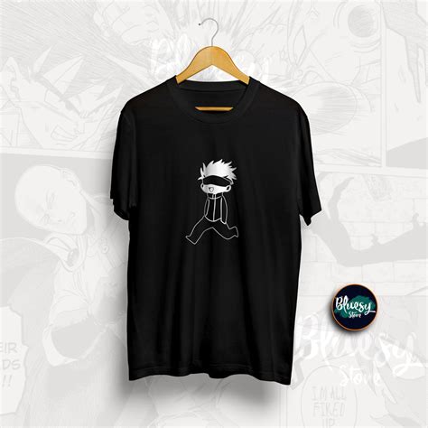 Satoru gojo (五ご条じょう悟さとる gojō satoru?) is one of the main protagonists of jujutsu kaisen. Kaos JUJUTSU KAISEN GOJO SATORU CHIBI VERSION / BAJU T ...