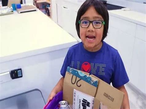Highest Paid Eight Year Old Youtuber Earns 26 Million In 2019