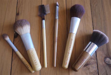 Redrosebeauty Ecotools Brushes Review