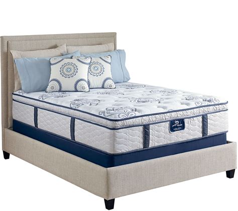 Serta Perfect Sleeper Elite Dreamboat Pillowtop Twin Mattress Set —