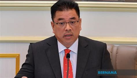 Sulaiman Mula Tugas Sebagai Ketua Menteri Melaka Ke 13