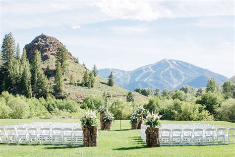 We were in town for our daughter's wedding in the smokies and the cabin we rented was very clean and well maintained. Wedding Venue: Trail Creek Lodge Sun Valley, Idaho