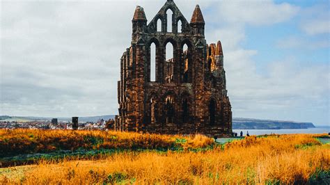 Whitby Abbey Visiting The Ruins That Inspired Bram Stokers Dracula