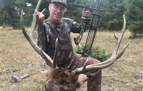 Missoula Hunter Bags Bull Elk Montana Hunting And Fishing