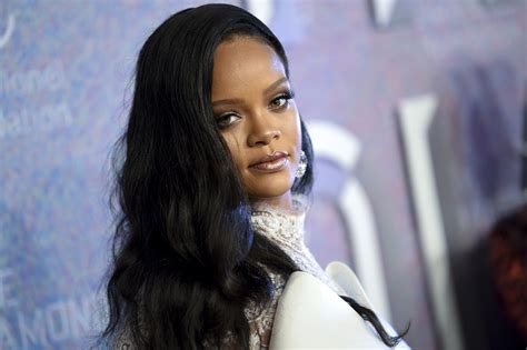 Rihanna Busca Inversores 60 Millones Para Su Nueva Firma De Lujo Con Lvmh