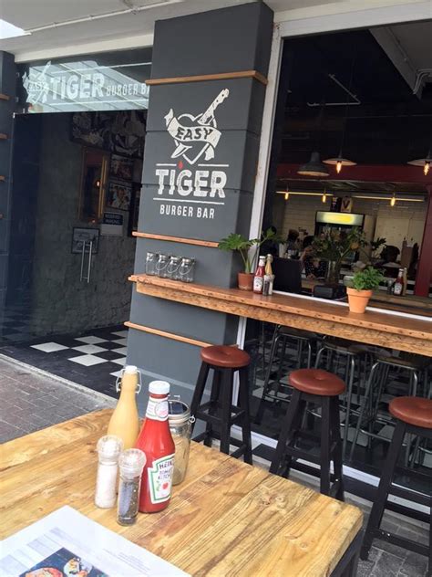 Easy Tiger (Muizenberg) - Restaurant Muizenberg Cape Town