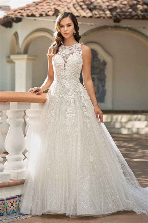T212013 Romantic Embroidered Lace Ball Gown Wedding Dress with Halter