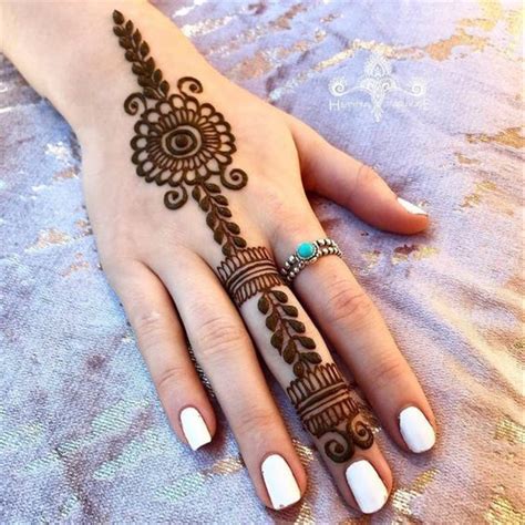 The Best 18 Finger Mehndi Mehandi Design 2021 Simple And Easy Larbuz