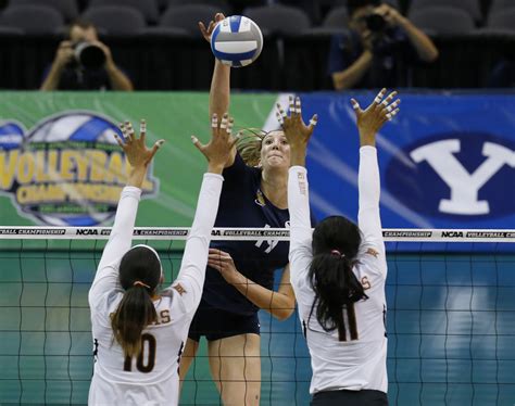 Byu Volleyball Upsets Texas In Four Set Thriller Reaches Ncaa Final