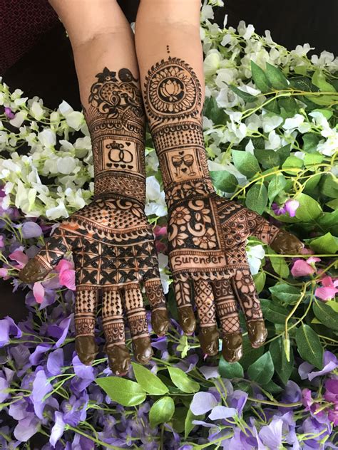 Hire Divine Body Art Henna Mehandi Artist Henna Tattoo Artist In