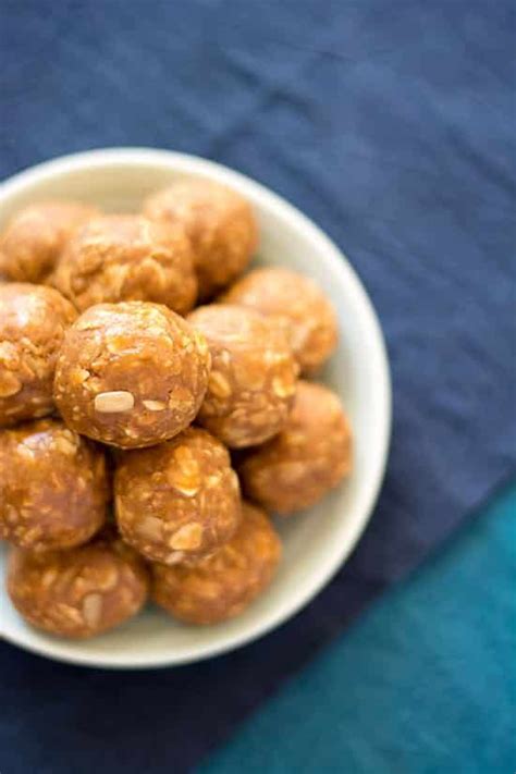sunbutter no bake energy bites healthy snack balls that taste like oatmeal cookies with no
