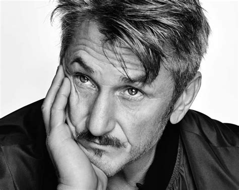 Sean justin penn (born august 17, 1960) is an american actor, director, screenwriter, and producer. People - sean penn
