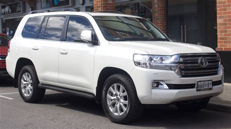 Moreover you can help us grow by sharing these sources of review cars 2020 on facebook, path, twitter, google plus and pinterest. File:2016-2018 Toyota Land Cruiser (VDJ200R) VX wagon (2018-09-03) 01.jpg - Wikimedia Commons